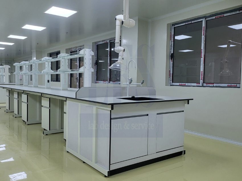 Kích thước bàn thí nghiệm tiêu chuẩn cho phòng thí nghiệm